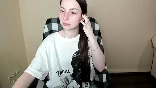 WoowSara on StripChat 
