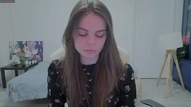 xAlisontiny — I'll show my panties and spin around