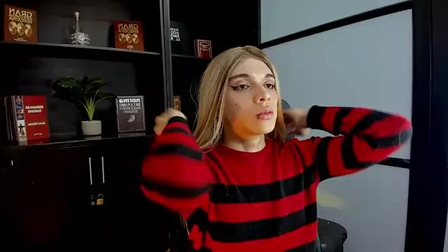 YarisWhite on StripChat 