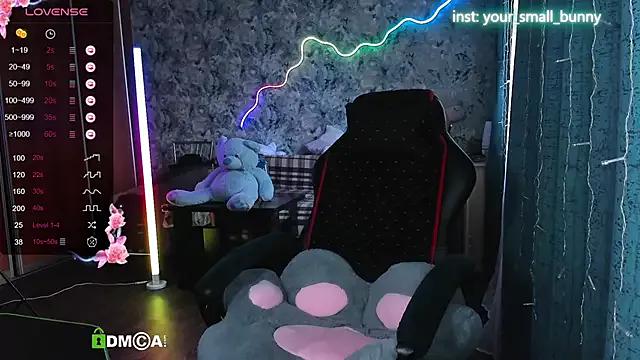 Your_small_bunny on StripChat