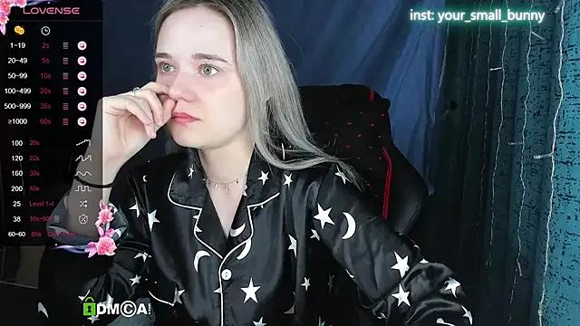 Your_small_bunny on StripChat