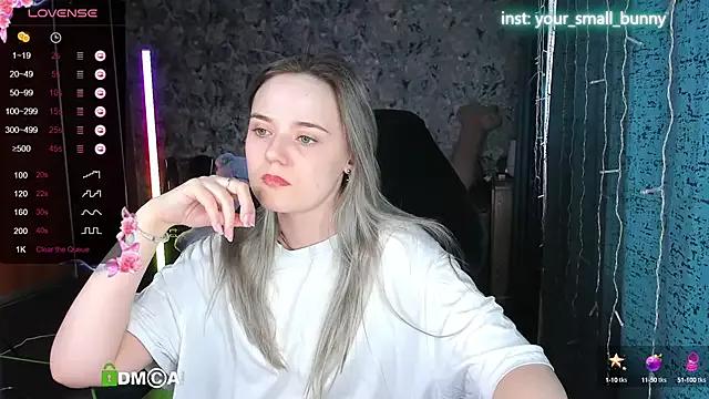 Your_small_bunny on StripChat