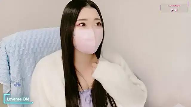 yukinko_o_ on StripChat